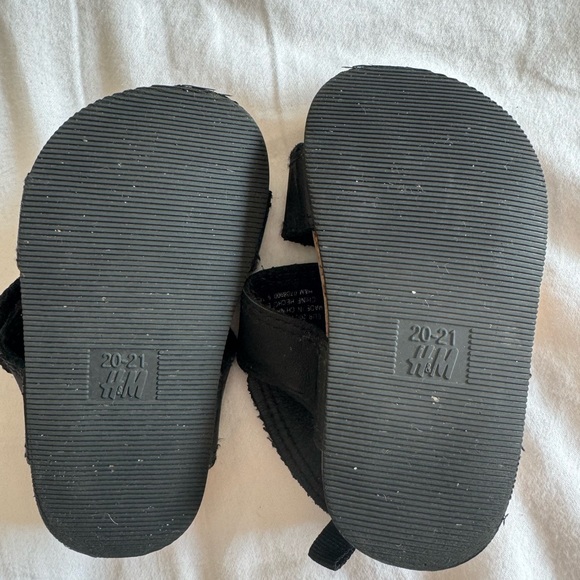 H&M Black Gladiator Sandals, size 5C (H&M size 20/21) - Picture 4 of 4